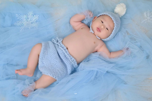 禹城三个月宝宝挠耳朵 禹城三个月宝宝挠耳朵